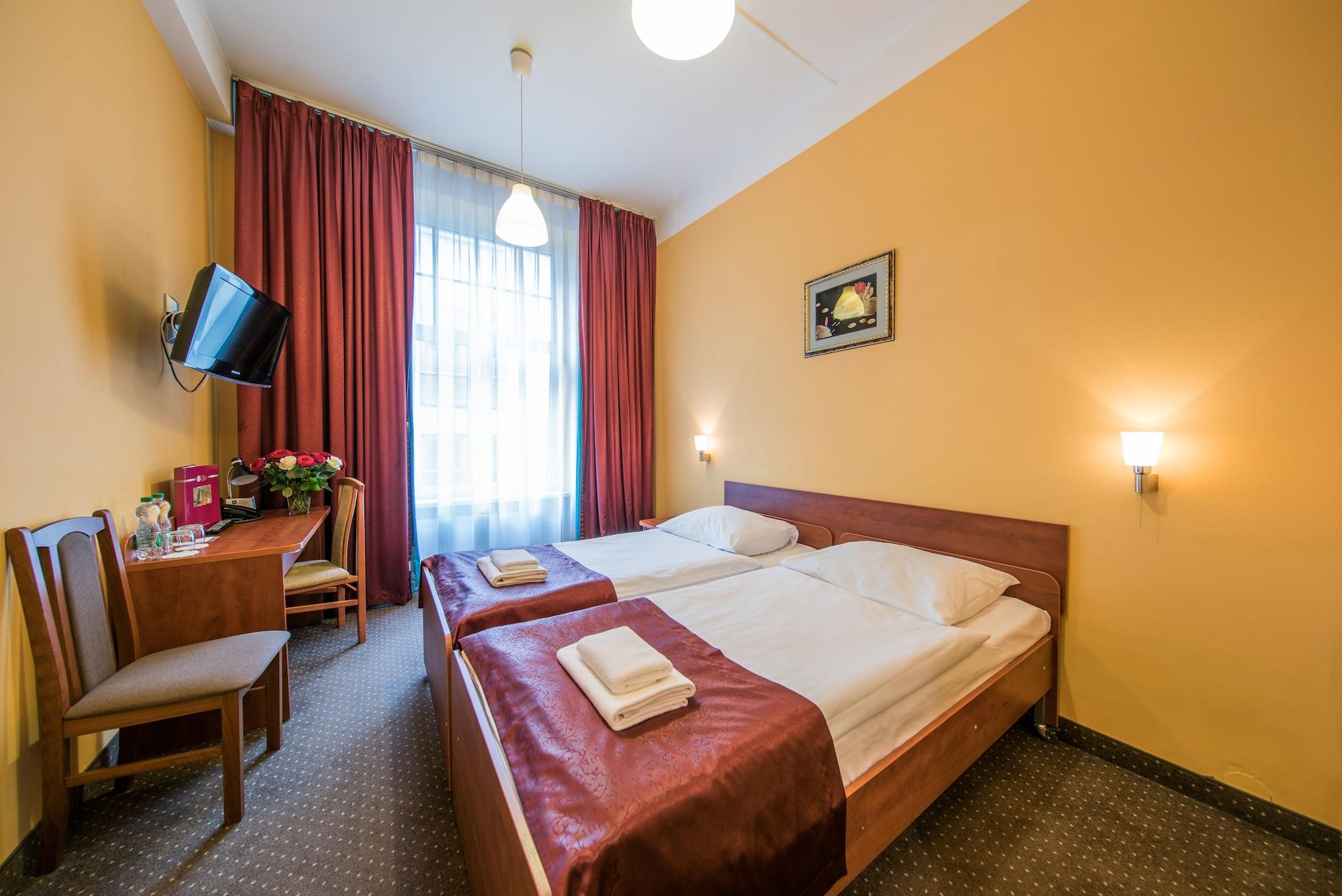Hotel Lothus Вроцлав Екстериор снимка