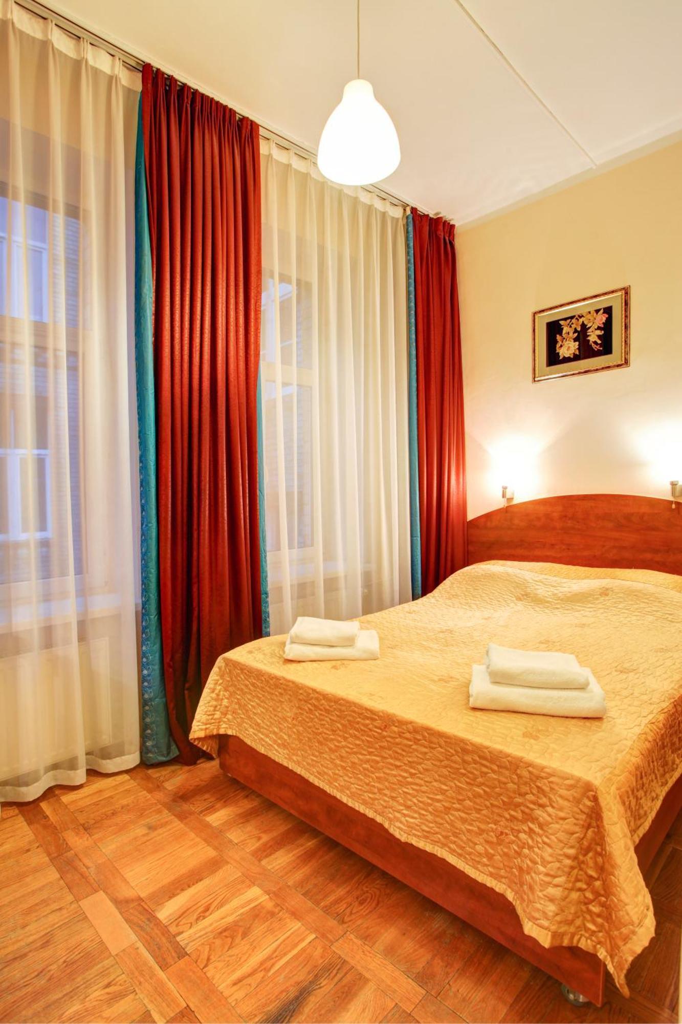 Hotel Lothus Вроцлав Екстериор снимка