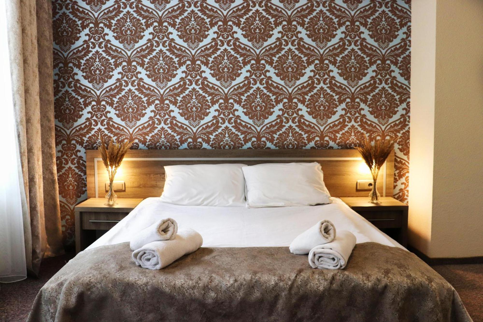 Hotel Lothus Вроцлав Екстериор снимка