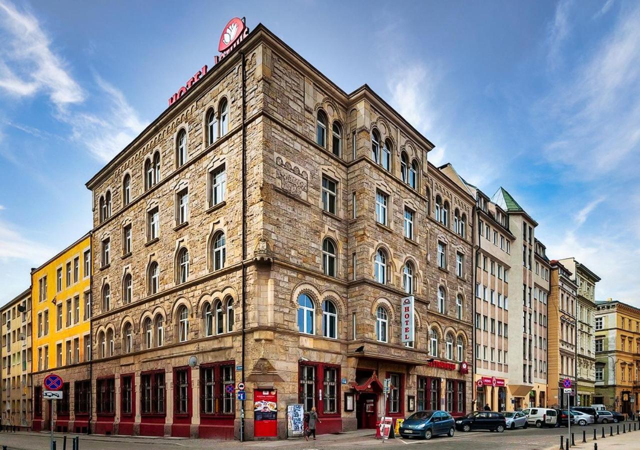 Hotel Lothus Вроцлав Екстериор снимка