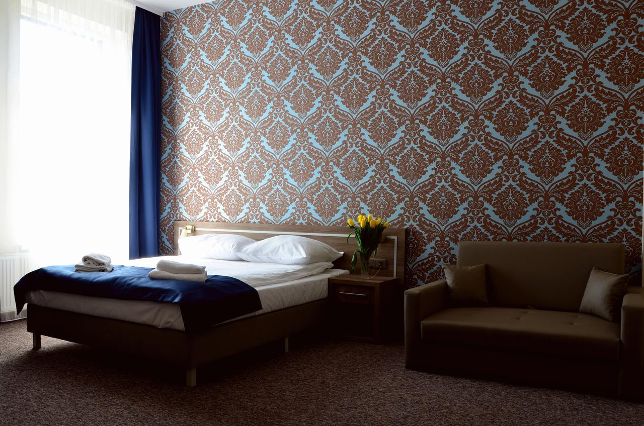 Hotel Lothus Вроцлав Екстериор снимка